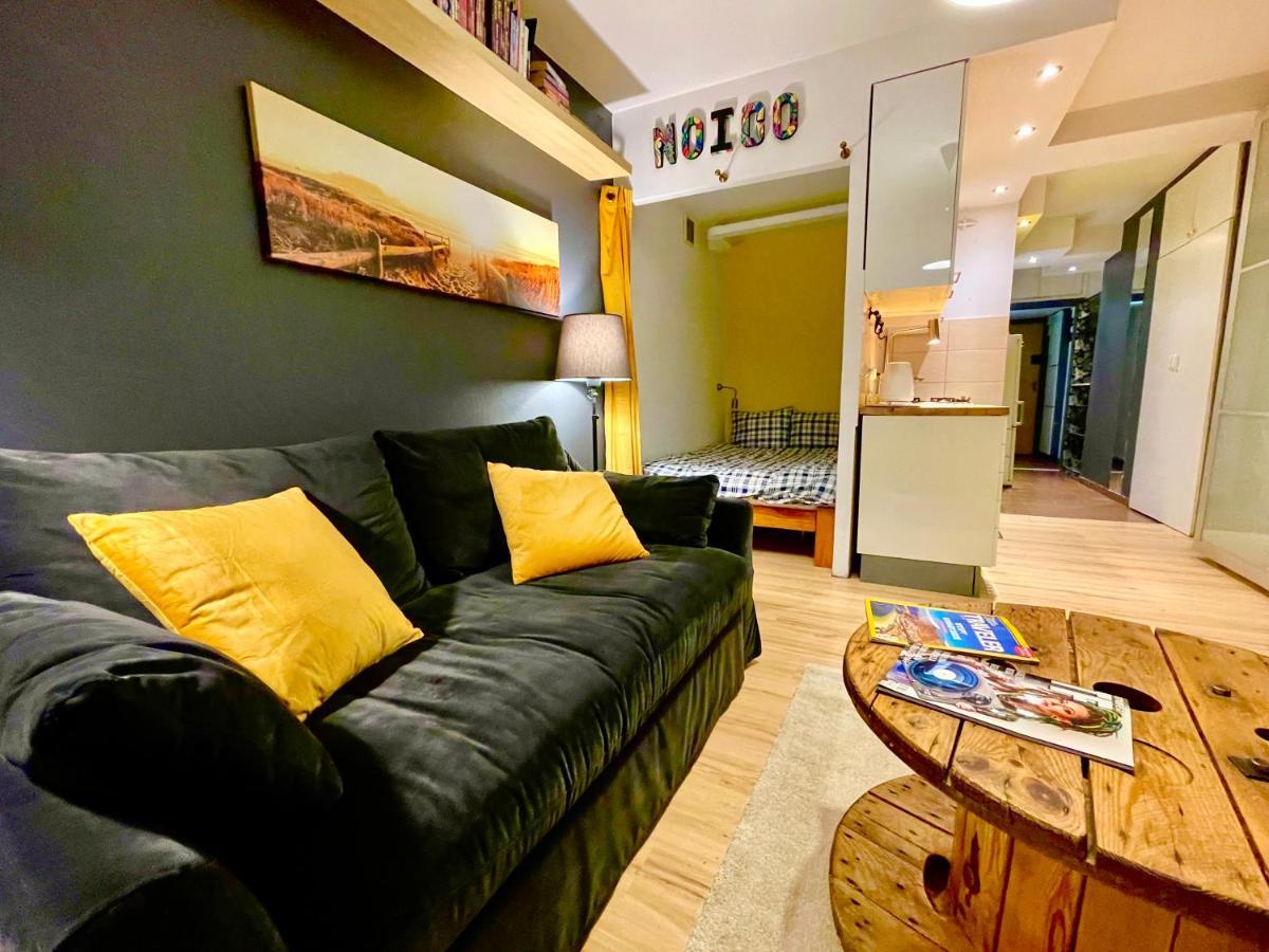 Forum Metro Wifi 1Gbs 70'Tv Netflix Hbo Appletv Warschau Exterior foto